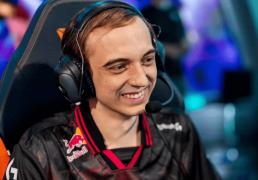 BLG被G2击败后，knight接受采访还在找借口，直言战队没时间调整