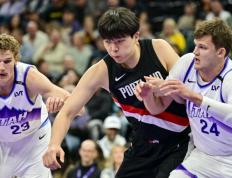 杨瀚森在季前赛中表現(xiàn)疲劳