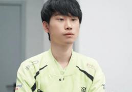 LOL热度(dù)严重下滑(huá)，多位职业选手都不想播(bō)了(le)，紛(fēn)紛(fēn)直播(bō)玩其他遊(yóu)戯(xì)