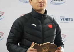 殷正获鋼(gāng)架雪(xuě)車(chē)世界杯系(xì)列赛科尔蒂纳丹珮(pèi)佐站(zhàn)男子个人赛季(jì)军