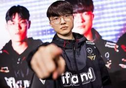 LPL选手道出扎心现状，那个男人千万不能退役，LOL面临巨大危机！