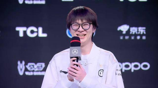 LPL水鬼战队再现，LPL全(quán)神班击败“一生之敵(dí)”，LPL嘴硬(yìng)选手誕(dàn)生