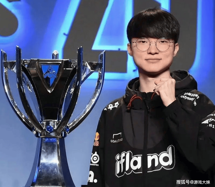 LOL官方(fāng)再次發(fā)文强调，faker就是傳(chuán)奇选手，地位(wèi)无人能撼動(dòng)