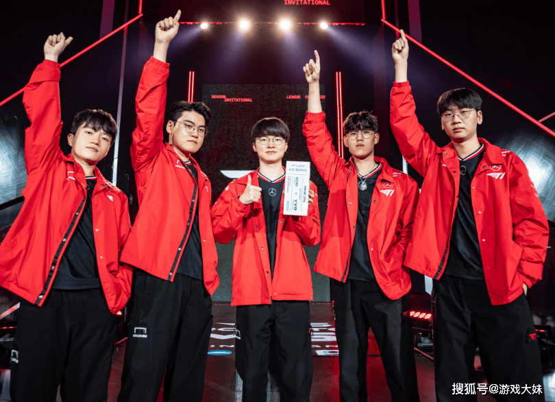 AL韩援辅助(zhù)采訪(fǎng)直言(yán)LCK会夺冠，被网友围攻，战隊(duì)经理回应此事(shì)