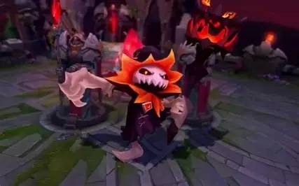 LOL末日人(rén)机回归引狂欢？这游戏策略更上头