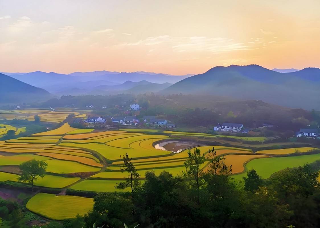 电竞比賽(sài)奖金丰厚，选手们激(jī)烈角逐(zhú)