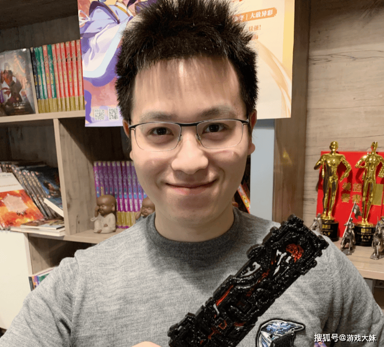 天蚕土豆疑似theshy黑粉，新书内故意嘲讽，吐槽shy哥是断手天王