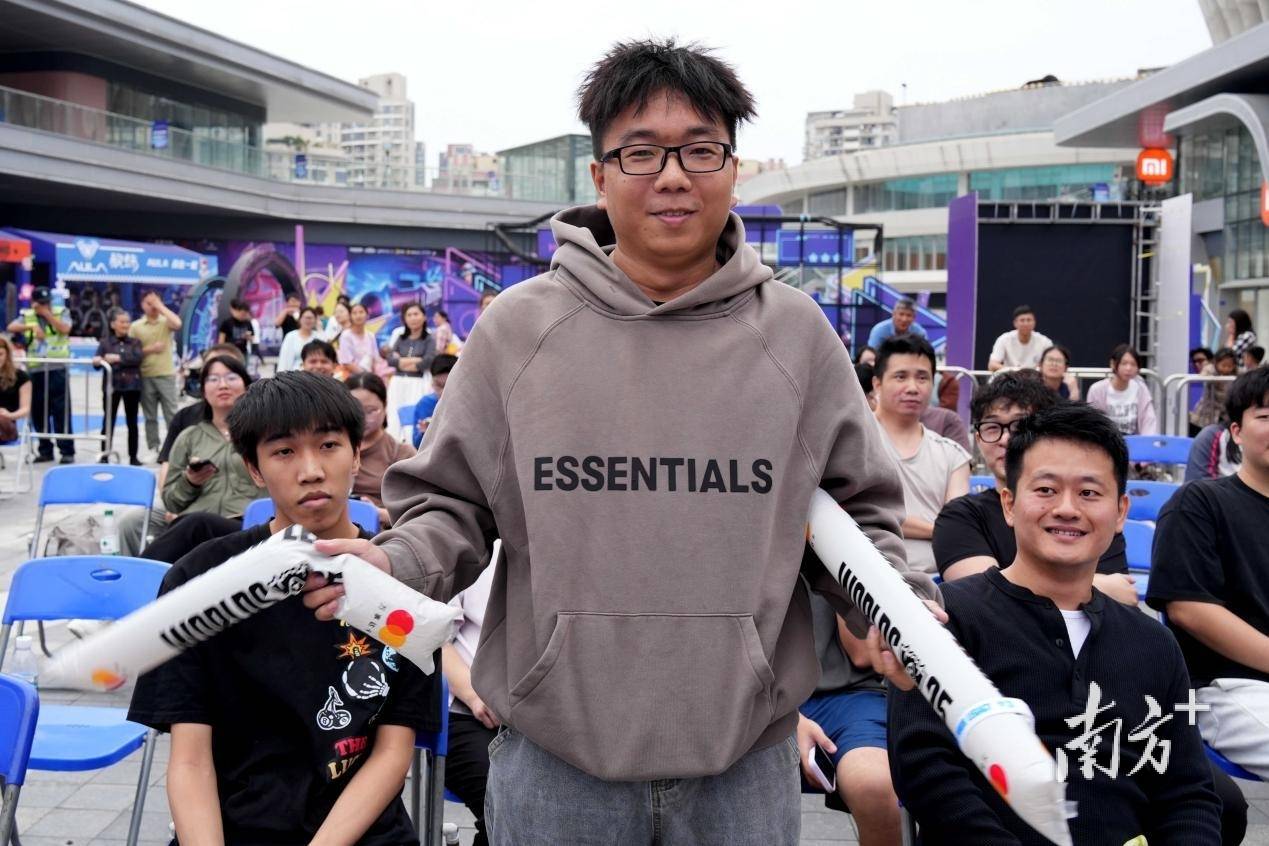 大(dà)湾区电竞迷再聚萬(wàn)江，LOL峡谷传奇观赛派(pài)对落幕