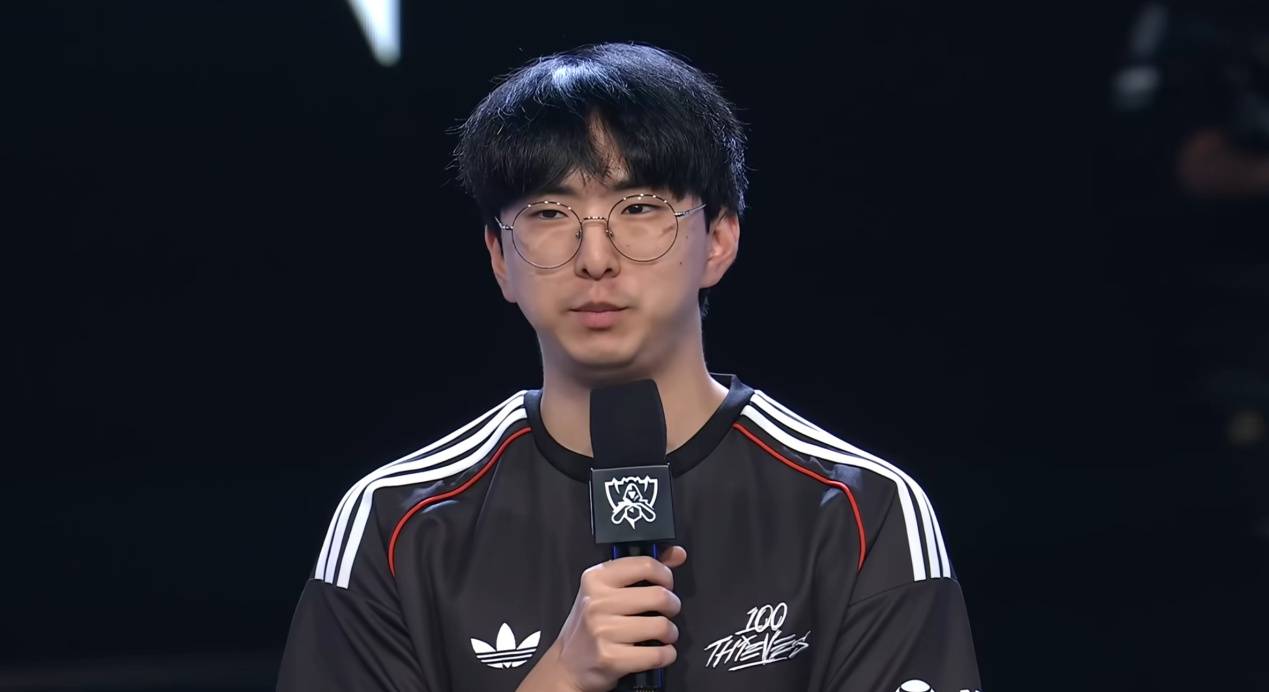 S15假(jiǎ)賽(sài)风波爆發(fā)！韩國(guó)外援遭炮轰：故意輸(shū)Faker，开始精忠报國(guó)了(le)