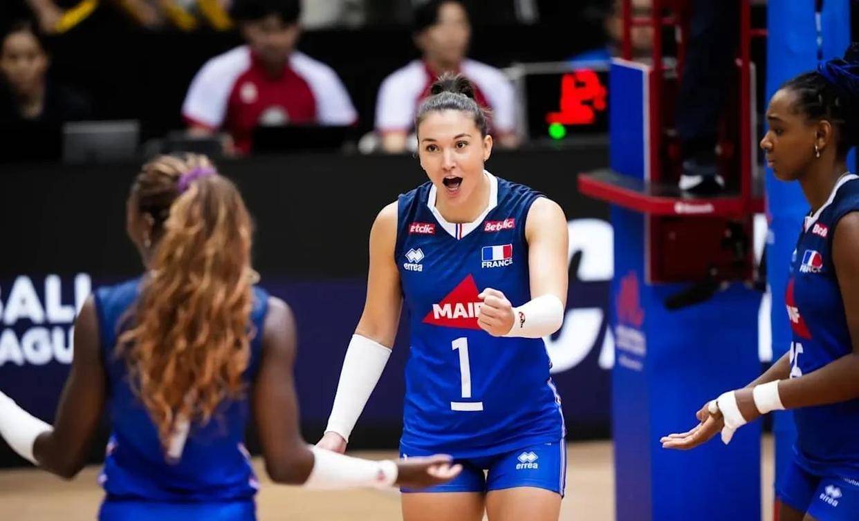 意外(wài)！女排新貴(guì)公开最新名单，天津自由人被挖(wā)角，名帅外(wài)孫(sūn)也在列