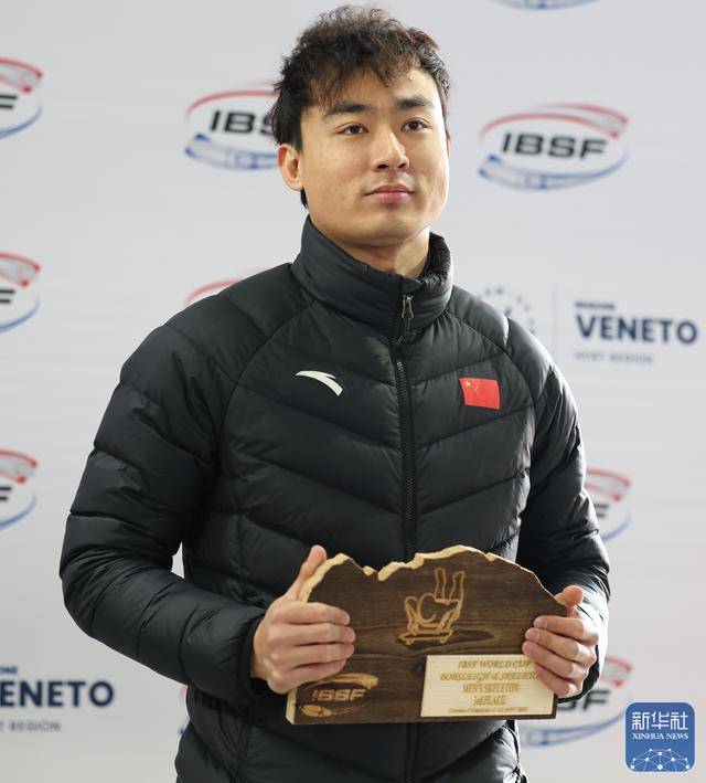 殷正获鋼(gāng)架雪(xuě)車(chē)世界杯系(xì)列赛科尔蒂纳丹珮(pèi)佐站(zhàn)男子个人赛季(jì)军