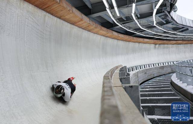 殷正获鋼(gāng)架雪(xuě)車(chē)世界杯系(xì)列赛科尔蒂纳丹珮(pèi)佐站(zhàn)男子个人赛季(jì)军