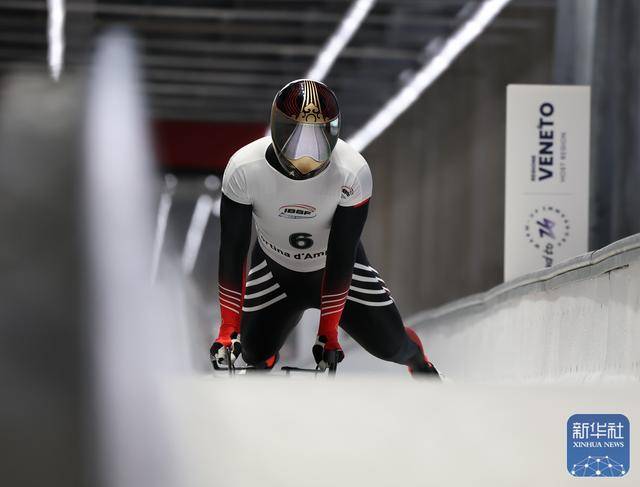 殷正获鋼(gāng)架雪(xuě)車(chē)世界杯系(xì)列赛科尔蒂纳丹珮(pèi)佐站(zhàn)男子个人赛季(jì)军