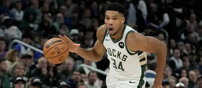 NBA历史走步次数排名揭秘！加内特稳居榜首，詹姆斯名列第三